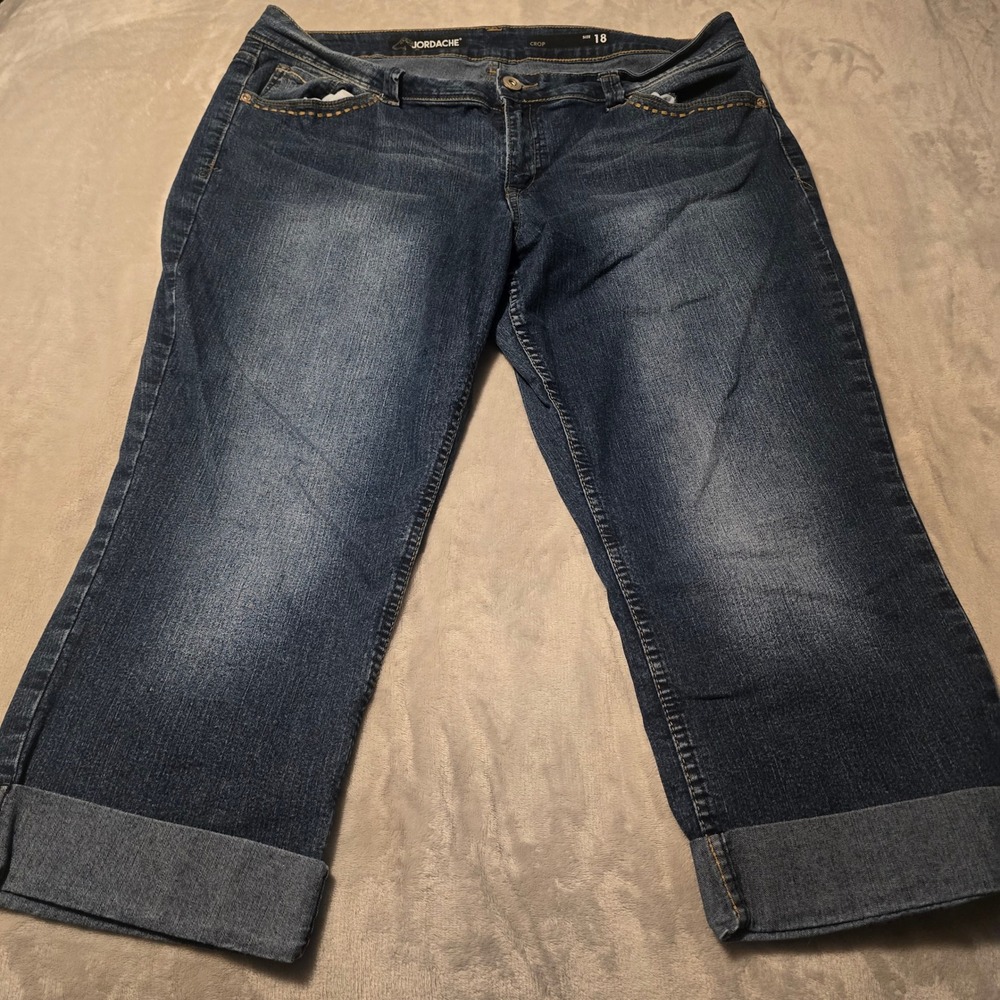Jordache Women Size 18 Dark Wash Cuffed Crop Jeans Denim Capris Mid Rise
